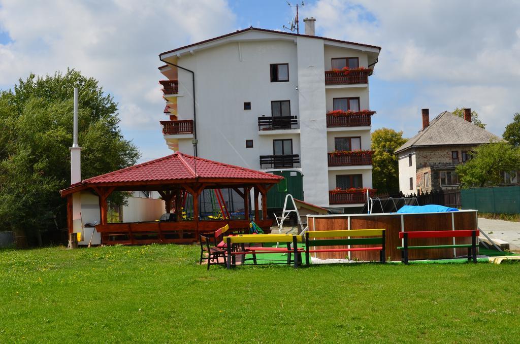 Penzion Rogalo Svit Εξωτερικό φωτογραφία